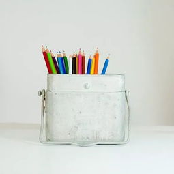 废品制作小笔筒图片大全，废品小手工又简单又漂亮笔筒