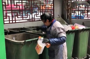 捡废品也挺好的说说，捡废品的表情包
