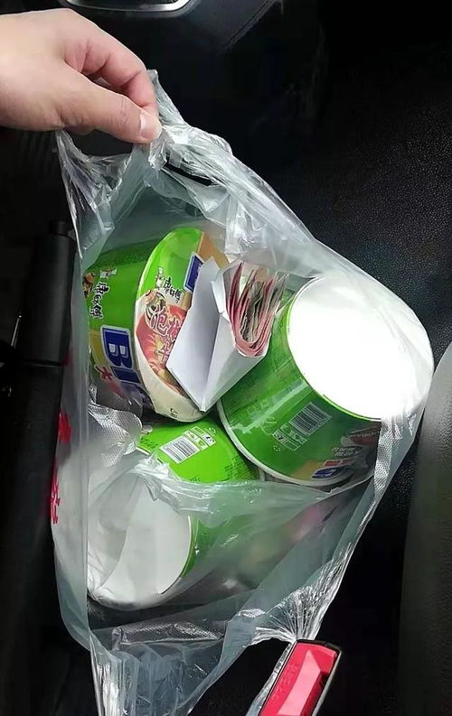 收废品的阿姨，收废品的小伙