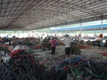 深圳宝安废品回收站，深圳宝安废品大王叫什么名字