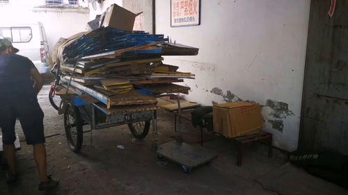 生活不易收废品朋友圈文字，生活废品回收都能收什么