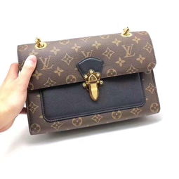 废品皮包回收多少钱一斤，废品皮包收购